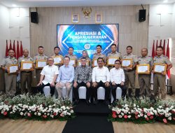 Anugerahkan WTAB 11 Kantor Pertanahan, Wamen Ossy Tegaskan Kementerian ATR/BPN Bersih dan Berintegritas