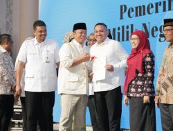 Percepat Pendaftaran Tanah di Sumut, Menteri Nusron Serahkan 875 Sertipikat Tanah
