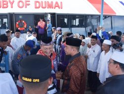 Bupati Bengkalis Lepas JCH Kloter 13 di Pelabuhan BSL