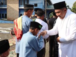 Bupati Roby Jadi Khatib Iduladha 1446 H di Pulau Pangkil