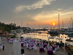 Nobar Timnas Indonesia – Timnas Jepang Sambil Menikmati Sunset di Boardwalk Nongsa Point Marina