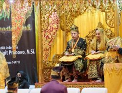 Bupati Bengkalis Hadiri Prosesi Penganugerahan Adat Ingatan Budi kepada Kapolri