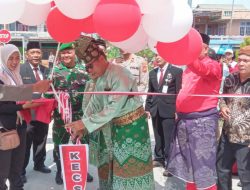 Meriahkan HUT RI ke 80, Camat Siak Kecil Gelar Pawai Seni Budaya