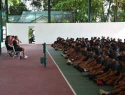 Korem 033/WP Tingkatkan Soliditas dengan Kegiatan Jalan Santai dan Jam Komandan