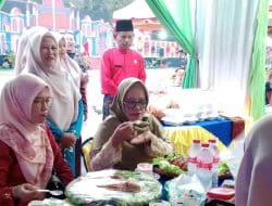 Stand Bazar Desa Sadar Jaya Sajikan Hasil Kerajinan Masyarakat