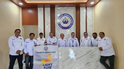 Peringati HPN 2026, Komunitas Jurnalis Kepri Bergerak Bersama. Mulai Bersih Pantai hingga Tanam Mangrove