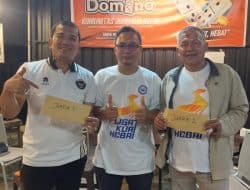 Tim Adhyaksa Kejati Kepri Kalahkan Tim Wartawan di Laga Final Turnamen Domino KJK